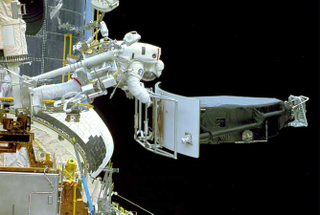 Illustration for article titled Hubble’s Chief Scientist Explains How the Telescope Got Off the Ground